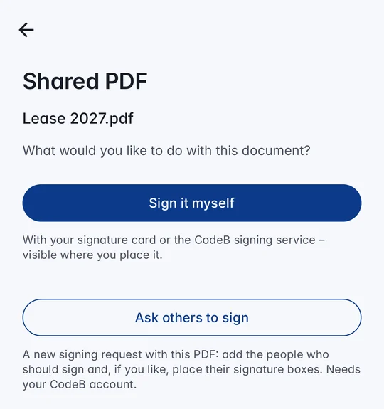 CodeB Wallet: geteiltes PDF – Auswahl „Sign it myself“ oder „Ask others to sign“